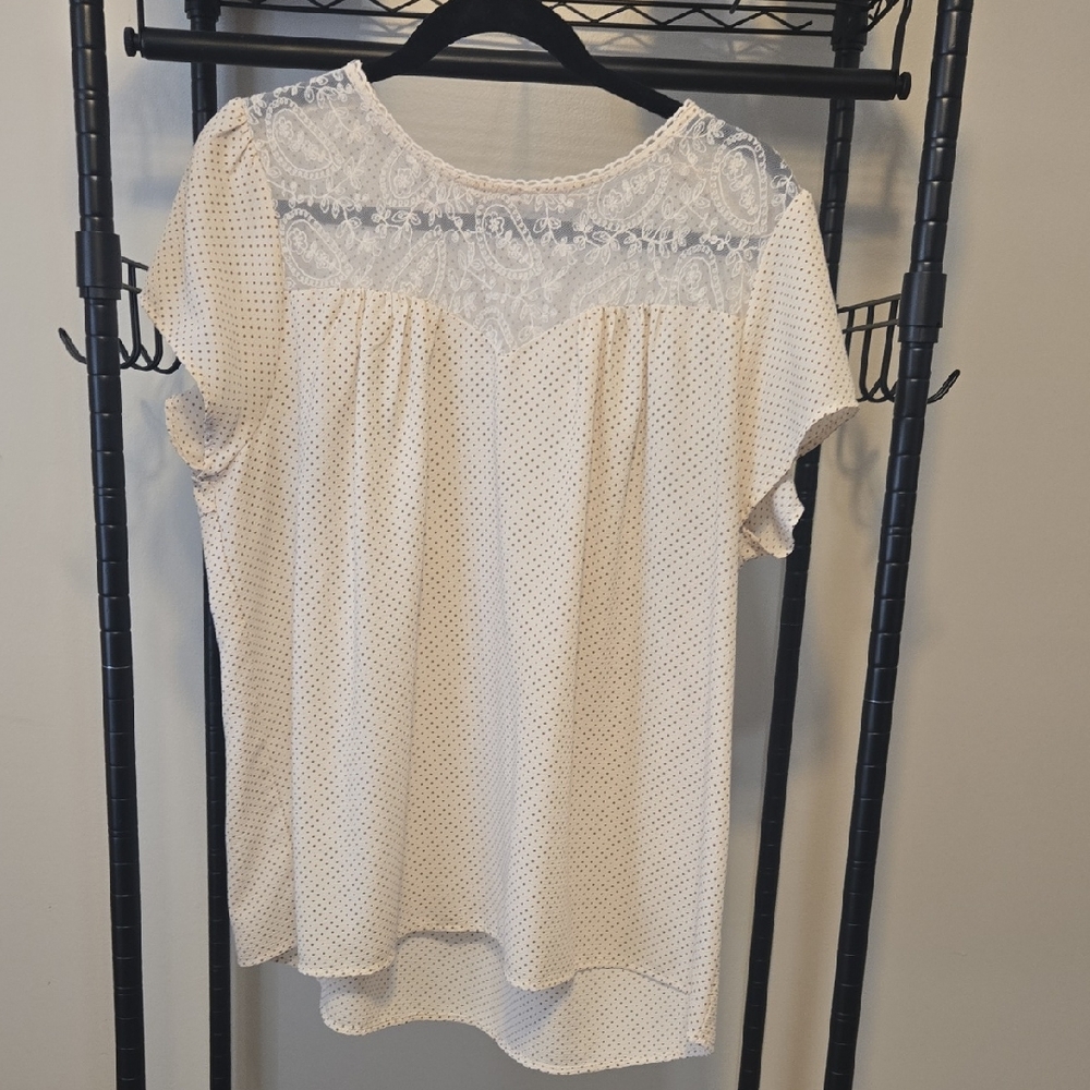 Chic Cream Polka Dot Blouse
